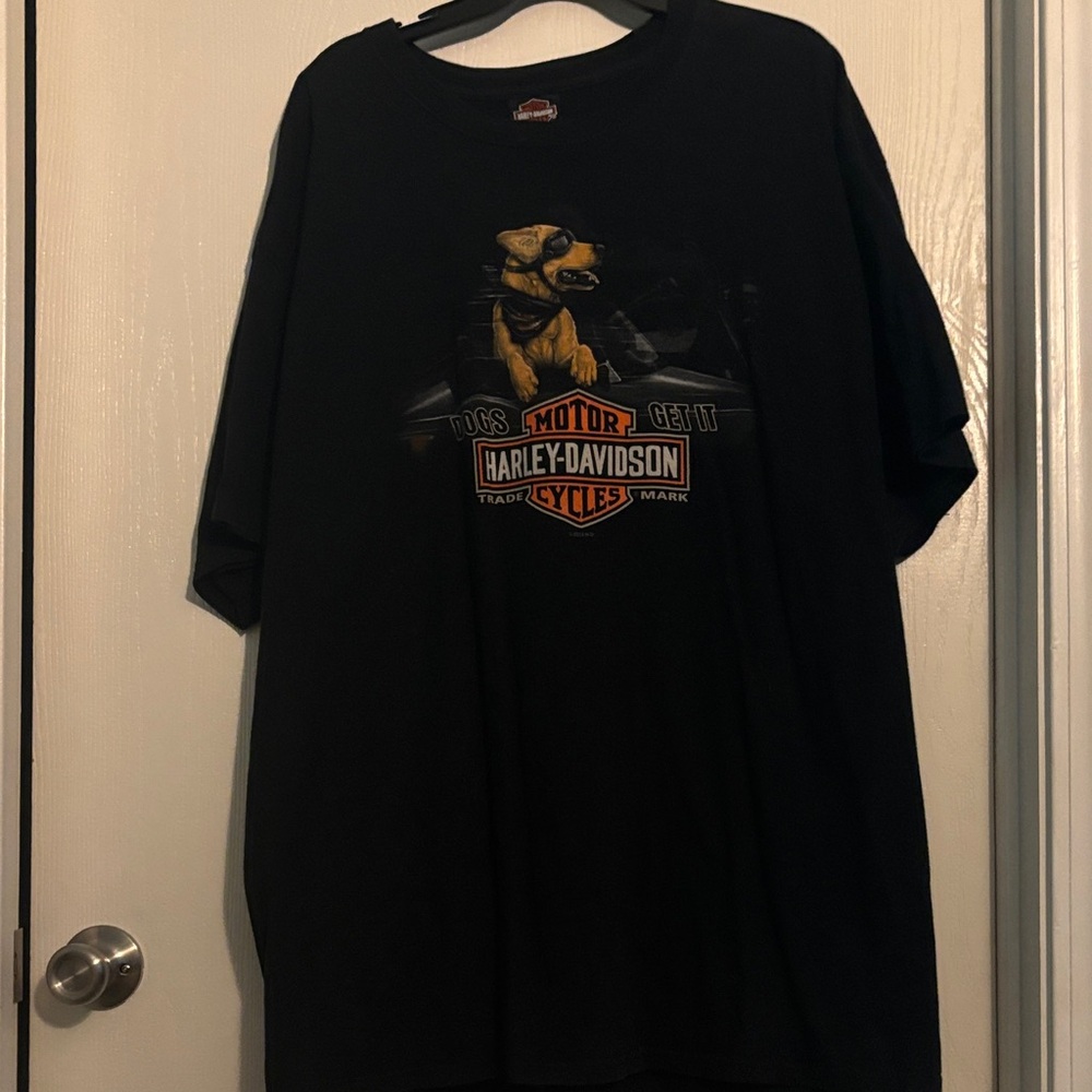 Harley-Davidson Black Tee with Dog Graphic